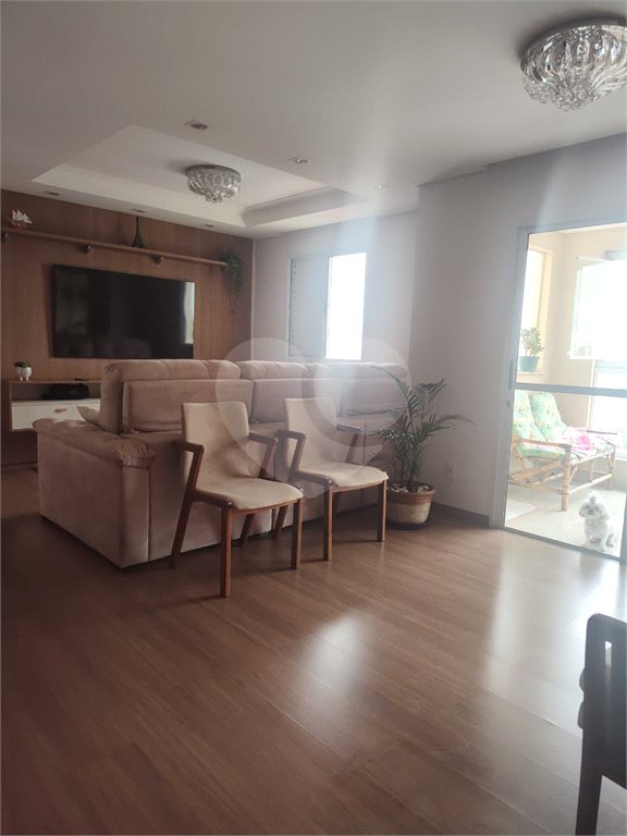 Apartamento à venda com 3 quartos, sendo 1 suíte, em Jardim Imperador, Suzano, SP