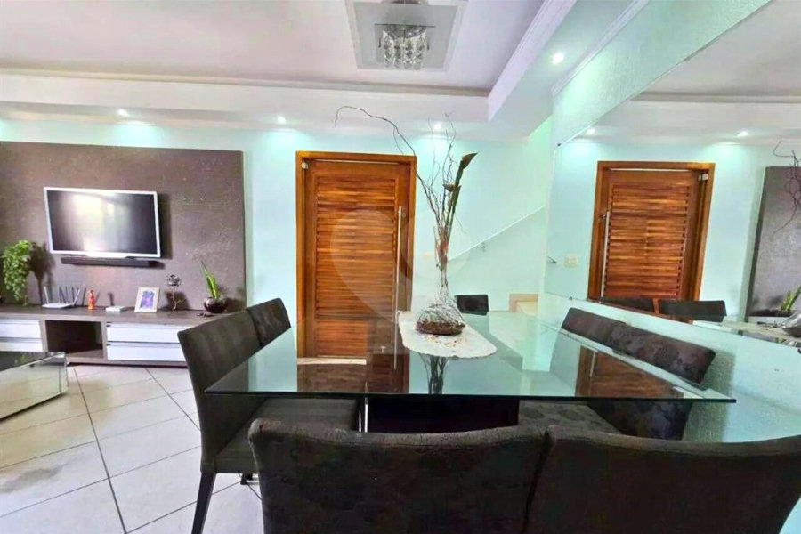 Sobrado à venda com 3 quartos em Vila Nova Cachoeirinha, São Paulo, SP