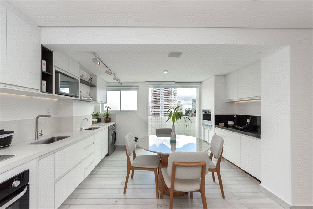 Apartamento - Venda - São Paulo , São Paulo Apartamento Garden em andar alto à venda na Saúde com 56