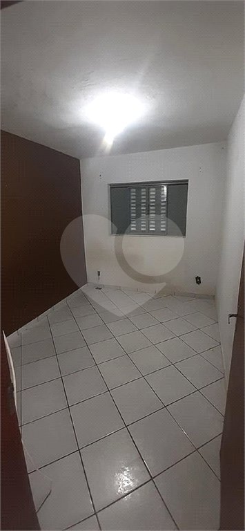 Casa térrea para Jardim Bandeirantes.
