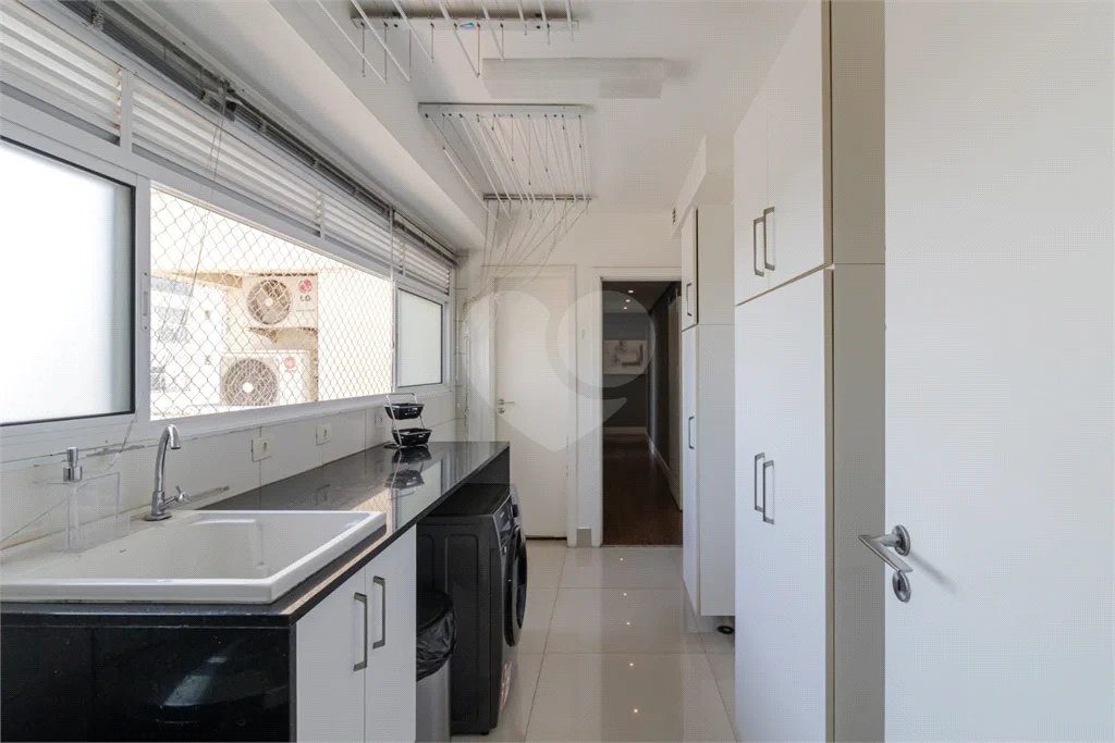 APARTAMENTO IPIRANGA COM 4 SUÍTES E 3 VAGAS - REFORMADO!