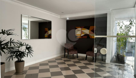 Apartamento à venda com 3 quartos, sendo 1 suíte,  em Vila Andrade, São Paulo, SP