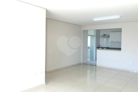 Apartamento à venda com 4 quartos, sendo 2 suítes,  em Jardim Armênia, Mogi das Cruzes, SP