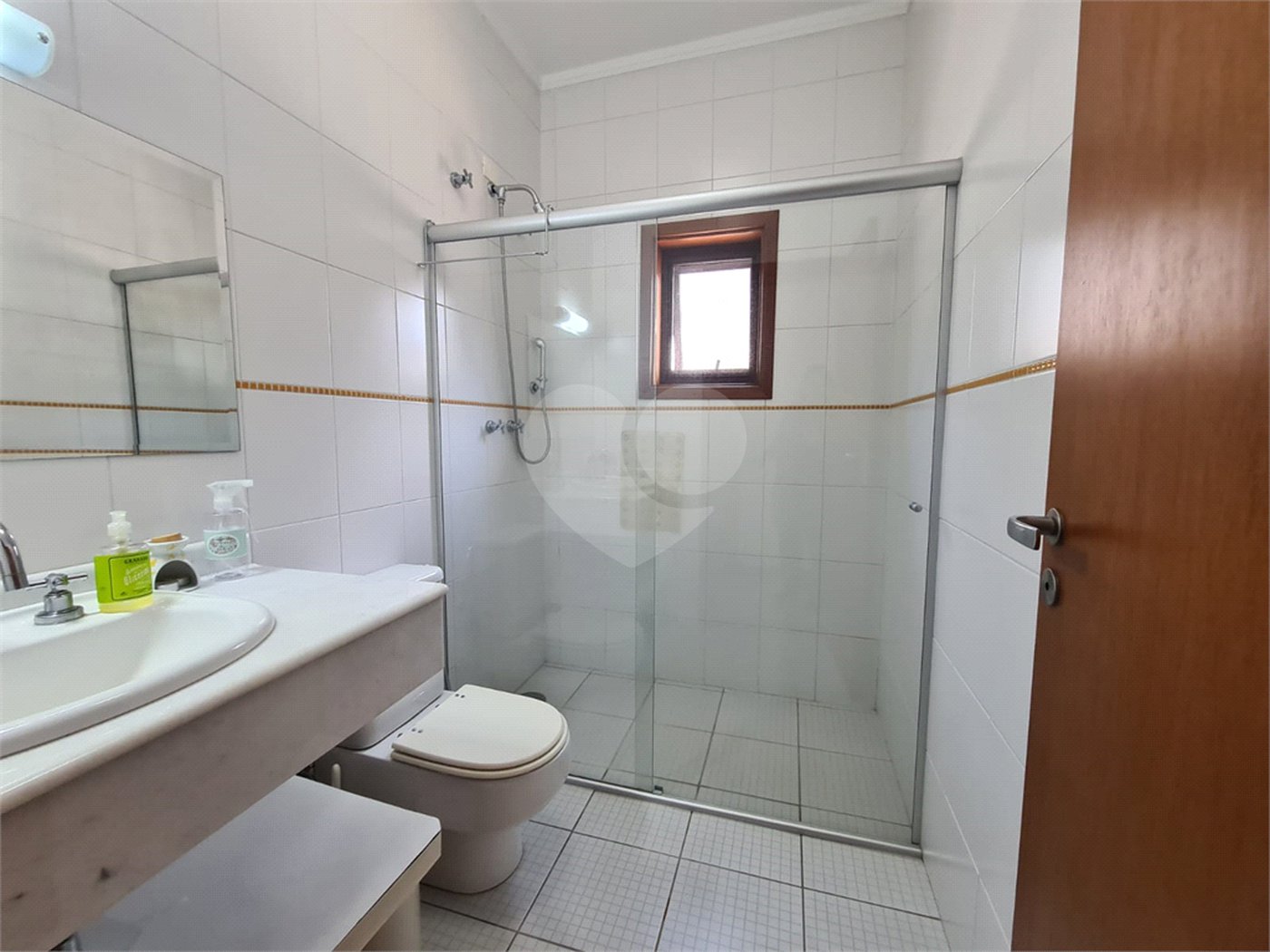 Casa à venda com 4 suítes no condomínio Santa Teresa, Itupeva - SP