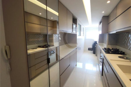 Apartamento à venda com 3 quartos, sendo 1 suíte, em Jardim Vazani, São Paulo, SP