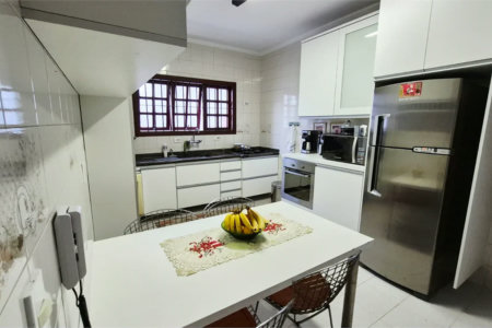 Casa à venda com 3 suítes em Jardim das Vertentes, São Paulo, SP