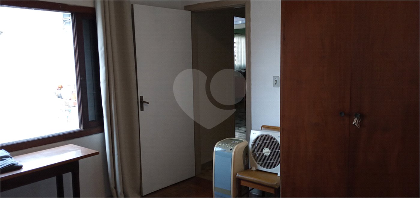 Casa à venda com 4 quartos em Jardim da Glória, São Paulo, SP