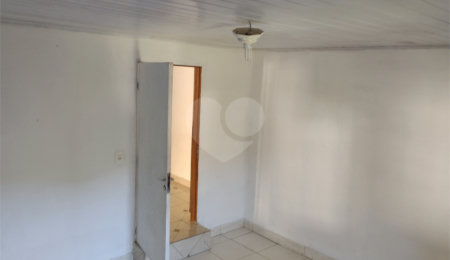 Casa à venda com 2 quartos em Vila Cintra, Mogi das Cruzes, SP
