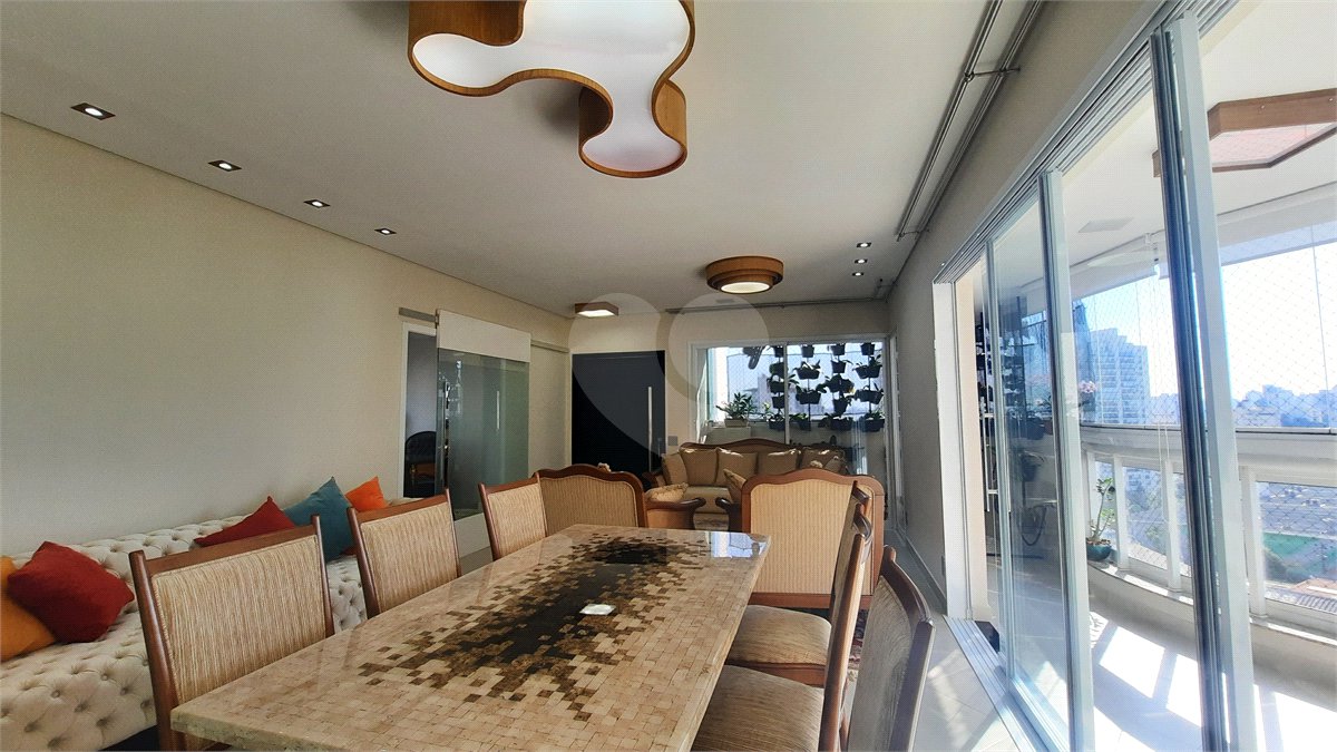 Apartamento à venda com 3 suítes em Jardim Marajoara, São Paulo, SP