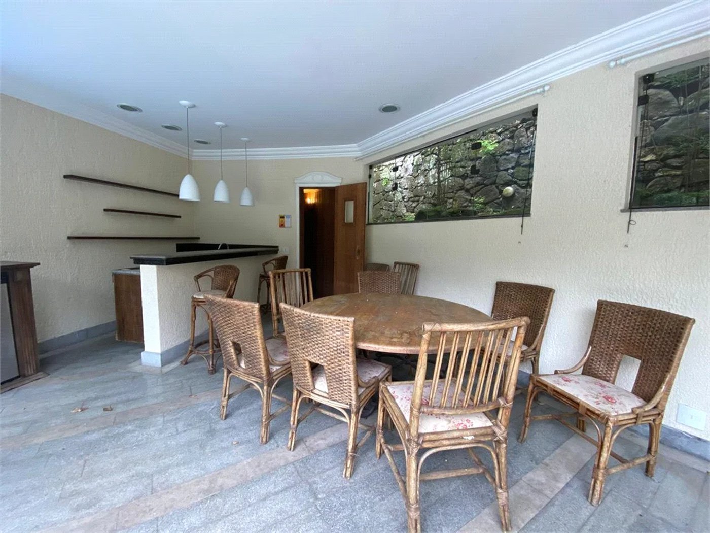 Casa à venda ou para alugar com 5 quartos, sendo 3 suítes, em Fazenda Morumbi, São Paulo, SP