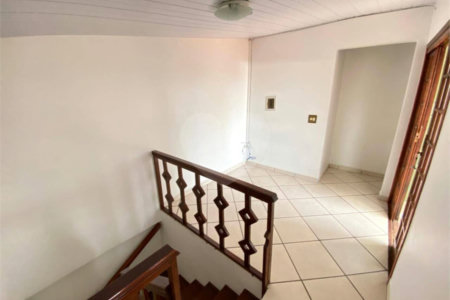 Casa à venda com 4 quartos, sendo 2 suítes, em Parque Santana, Mogi das Cruzes, SP