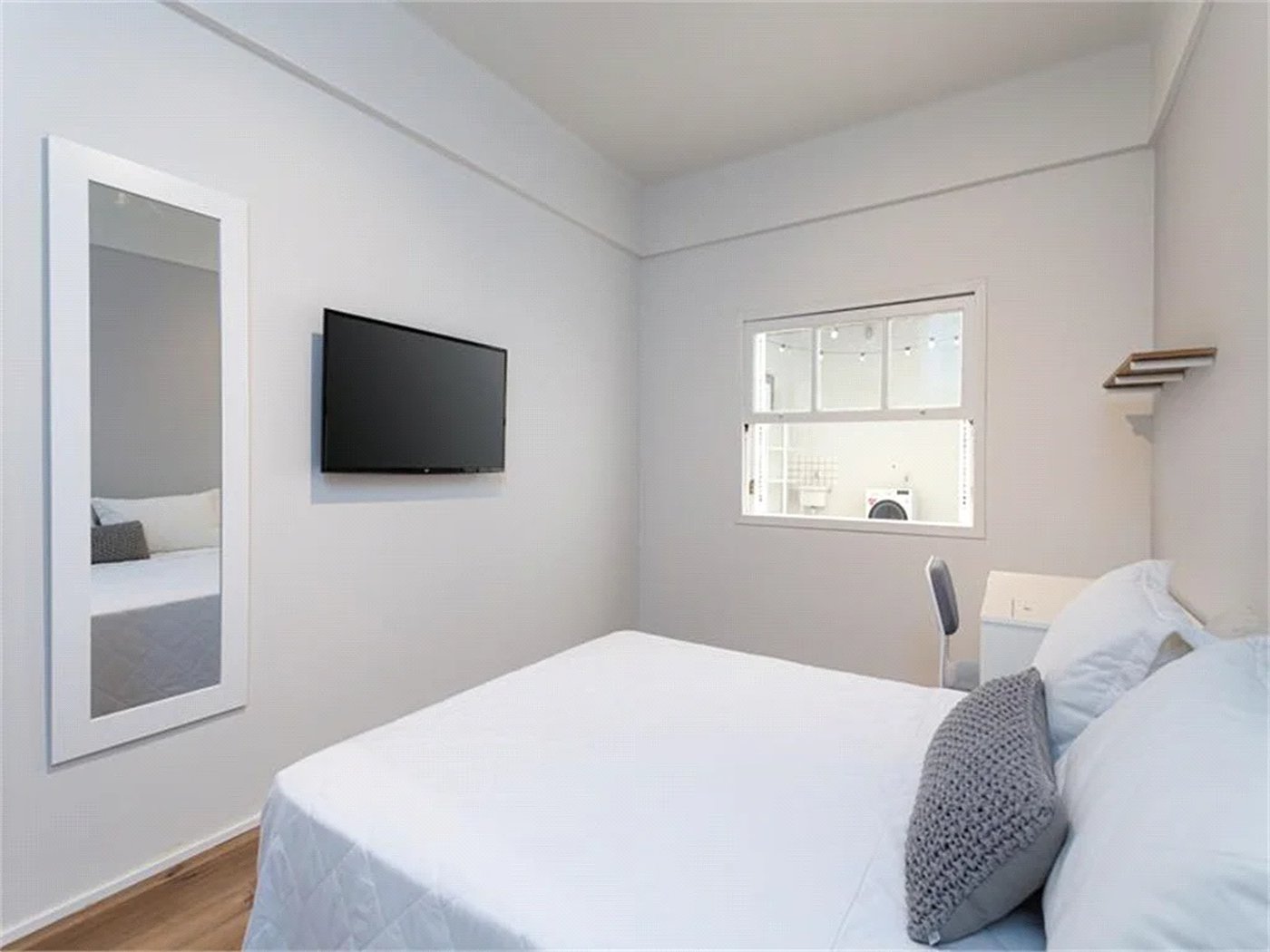 Apartamento à venda com 4 quartos, sendo 1 suíte, em Pinheiros, São Paulo, SP