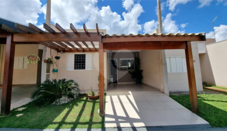 Casa à venda com 2 quartos no condomínio Flamboyant II, São Carlos - SP