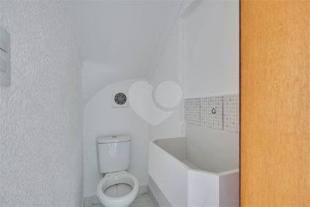 Sobrado à venda com 2 quartos, sendo 1 suíte,  em Jardim Prudência, São Paulo, SP