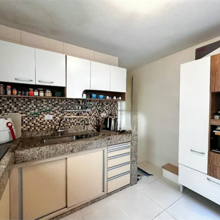 Casa à venda com 3 quartos em Jardim Monte Azul, São Paulo, SP