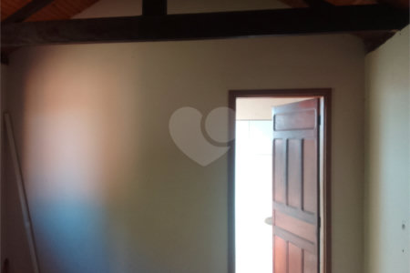Casa à venda com 3 quartos, sendo 1 suíte, em Vila Progresso, Araraquara, SP