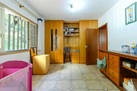 Sobrado à venda ou para alugar com 4 quartos, sendo 1 suíte, em Vila Anglo Brasileira, São Paulo, SP