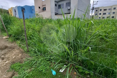 Terreno à venda no condomínio Ville de Tharson, Rio de Janeiro - RJ