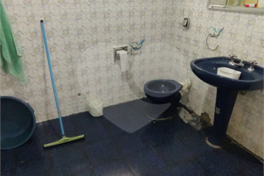 Sobrado à venda com 4 quartos em Parque São Domingos, São Paulo, SP