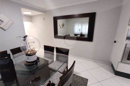 Sobrado à venda com 3 quartos, sendo 1 suíte, em Vila Ema, São Paulo, SP