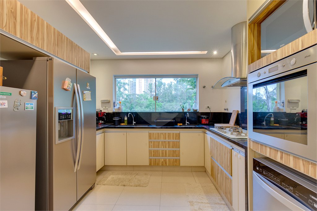 Casa Térrea à venda com 4 suítes em Jardim Marajoara, São Paulo, SP