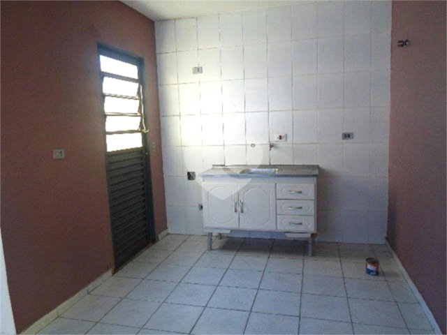 Casa em condomínio para alugar com 3 quartos, sendo 1 suíte,  em Vila Isolina Mazzei, São Paulo, SP