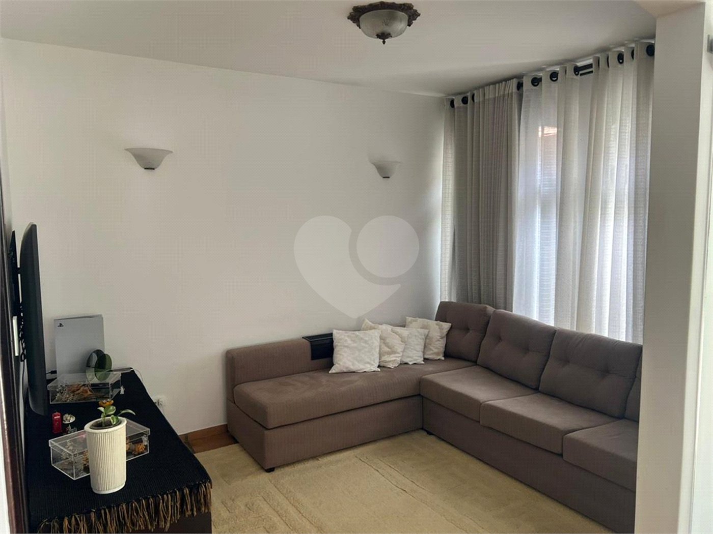 Casa à venda com 5 quartos, sendo 4 suítes, em Parque Maria Helena, São Paulo, SP
