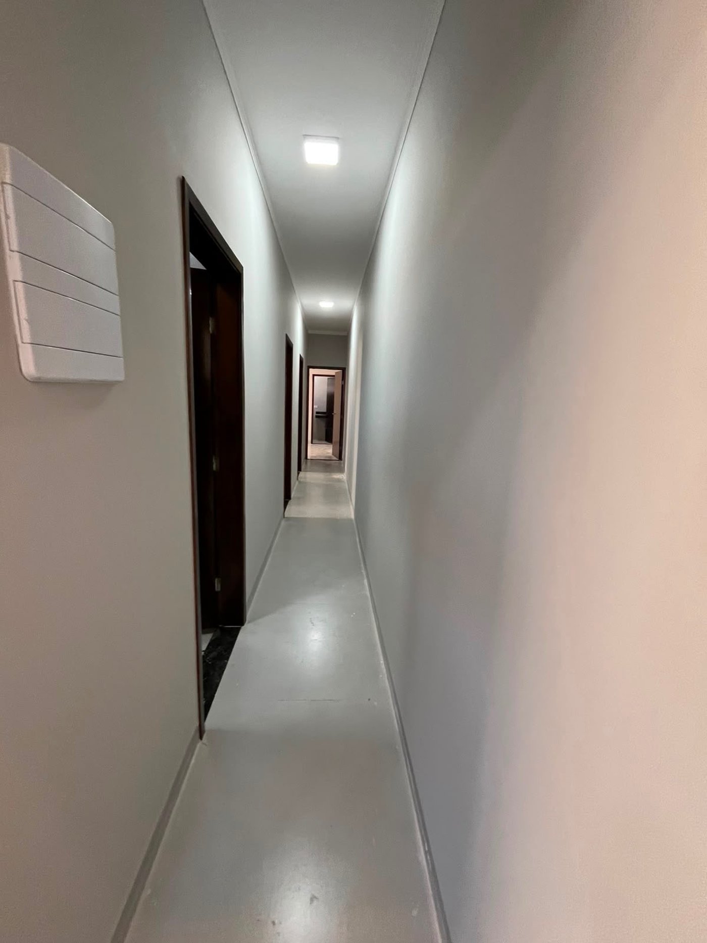 Casa à venda com 3 quartos, sendo 1 suíte,  em Bela Vista da Lagoa, Três Lagoas, MS
