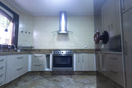 Casa à venda com 4 suítes em Jardim Franca, São Paulo, SP