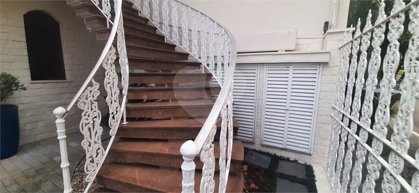 Sobrado à venda com 4 quartos, sendo 2 suítes, em Jardim França, São Paulo, SP