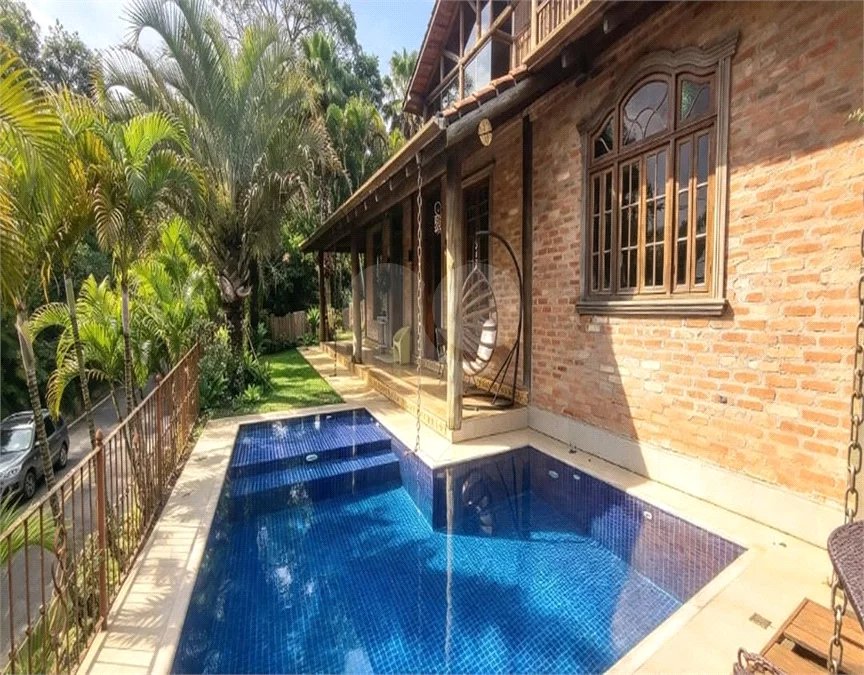 Casa à venda ou para alugar com 5 suítes no condomínio Cantareira, Mairiporã - SP