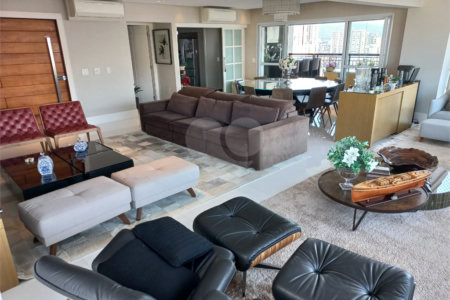 Apartamento à venda com 4 suítes em Santa Teresinha, São Paulo, SP