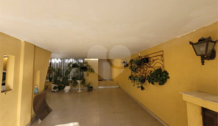 Sobrado à venda com 3 quartos, sendo 1 suíte,  em Vila Hamburguesa, São Paulo, SP