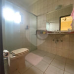 Casa à venda com 4 suítes no condomínio Vale da Santa Fé, Vinhedo - SP