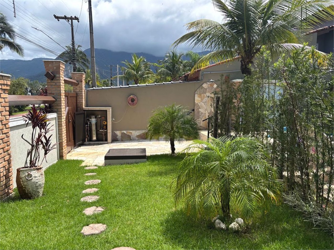 Casa com 4 dormitórios à venda, 300 m² por R$ 1.800.000,00 - Morada da Praia - Bertioga/SP