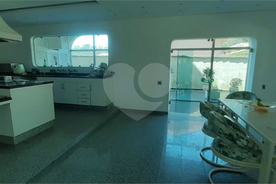 Casa à venda com 4 suítes no condomínio Parque Imperial da Cantareira, Mairiporã - SP