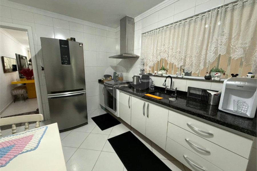 Sobrado à venda com 3 quartos, sendo 1 suíte, em Tremembé, São Paulo, SP