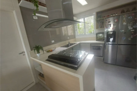 Apartamento à venda com 4 quartos, sendo 2 suítes,  em Vila Suzana, São Paulo, SP