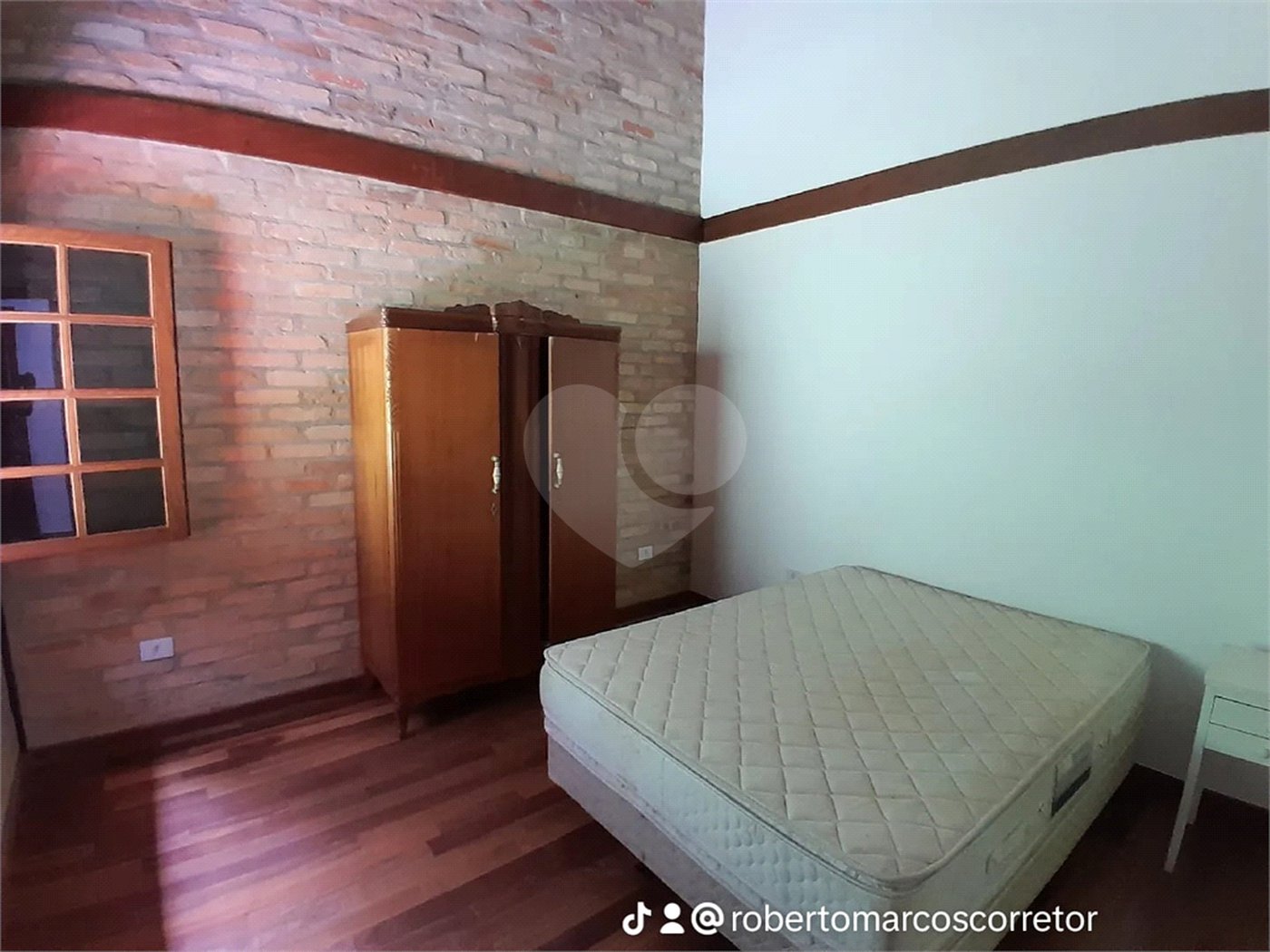 Casa à venda com 3 quartos, sendo 1 suíte, no condomínio Sausalito, Mairiporã - SP