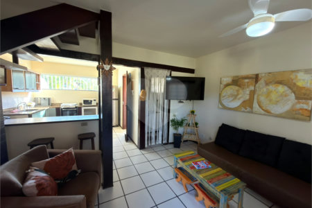 Casa em condomínio à venda com 2 suítes em Peró, Cabo Frio, RJ