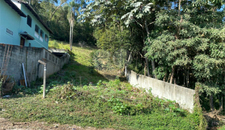 Terreno à venda em Barreiro, Mairiporã, SP