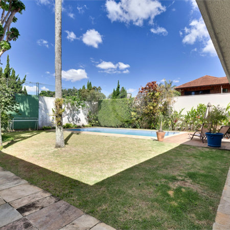 Casa à venda com 4 suítes em Jardim Cordeiro, São Paulo, SP