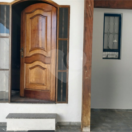 Casa à venda com 4 quartos, sendo 2 suítes,  em Conjunto Habitacional Brás Cubas, Mogi das Cruzes, SP