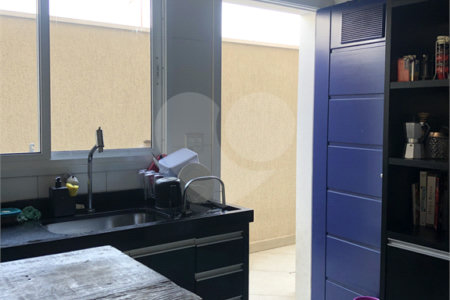 Sobrado à venda com 6 quartos em Vila Santo Estéfano, São Paulo, SP