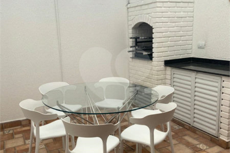 Sobrado à venda com 3 quartos, sendo 1 suíte,  em Vila Pires, Santo André, SP