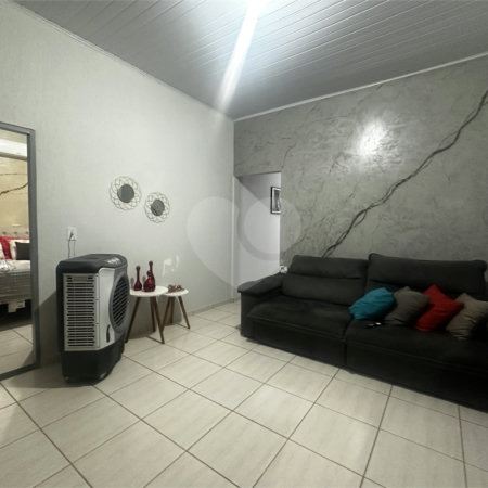 Casa à venda com 3 quartos, sendo 1 suíte,  em Jardim Alvorada, Três Lagoas, MS