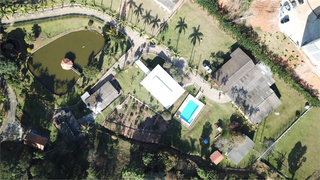 Chácara à venda com 4 quartos, sendo 1 suíte, em Luiz Fagundes, Mairiporã, SP