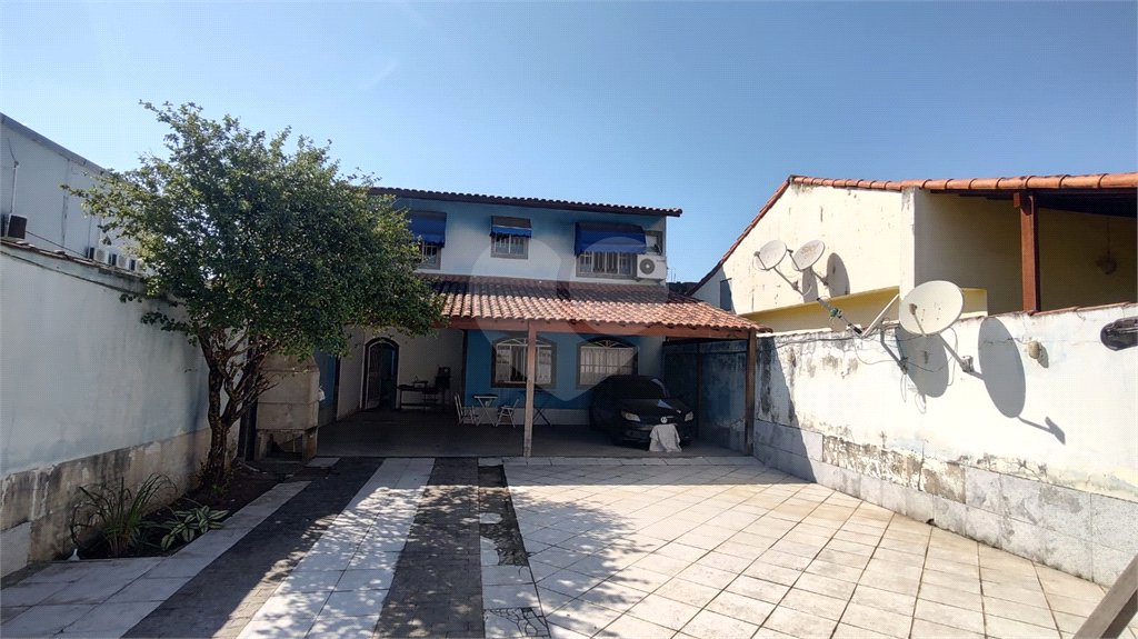 Casa à venda com 3 quartos, sendo 1 suíte, em Cosmos, Rio de Janeiro, RJ