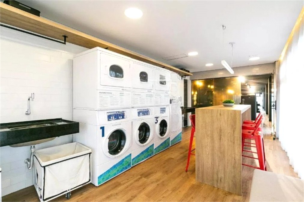 Apartamento à venda com 2 quartos, sendo 1 suíte,  em Vila Esperança, São Paulo, SP