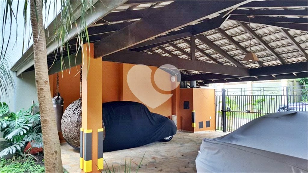 Casa à venda com 8 quartos, sendo 4 suítes, em Roseira, Mairiporã, SP
